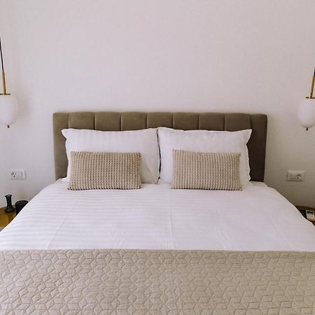 Brand New & Comfort Apartment L & L ,Free Parking + Close To Beach Дубровник Екстериор снимка